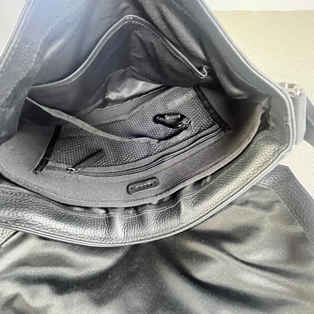 ECCO Messenger Bag Black Pebbled Leather‎ Crossbody Laptop Travel Bag